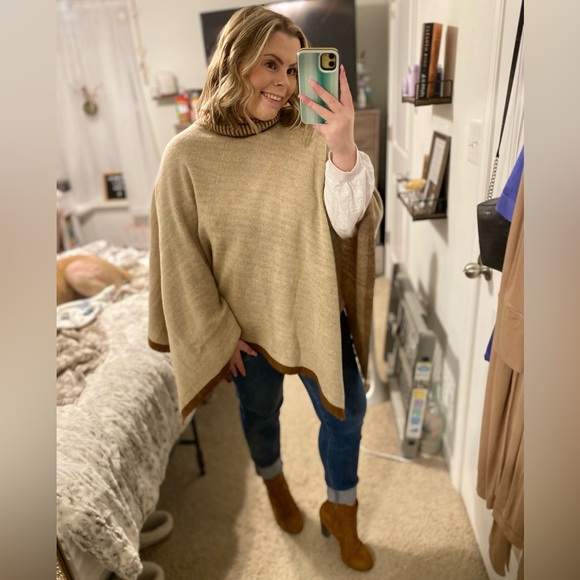 Turtleneck Poncho - Picture 6 of 6